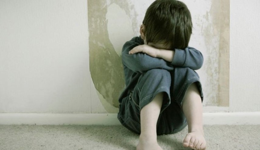 بينهم شرطي، 3 يغتصبون طفلا سوريا بالكويت بعد خطفه