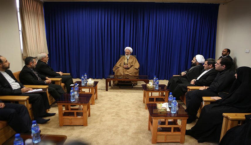 ظریف يشيد بدور مدینة 