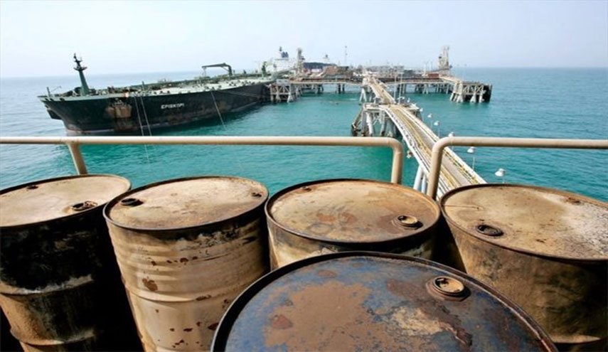 ايران توقف سفينة اجنبية في الخليج الفارسي تحمل وقودا مهربا 