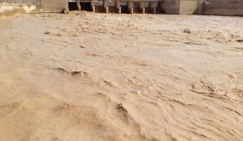 استقرار أجهزة الإغاثة التابعة لبحرية الجيش بمناطق السيول