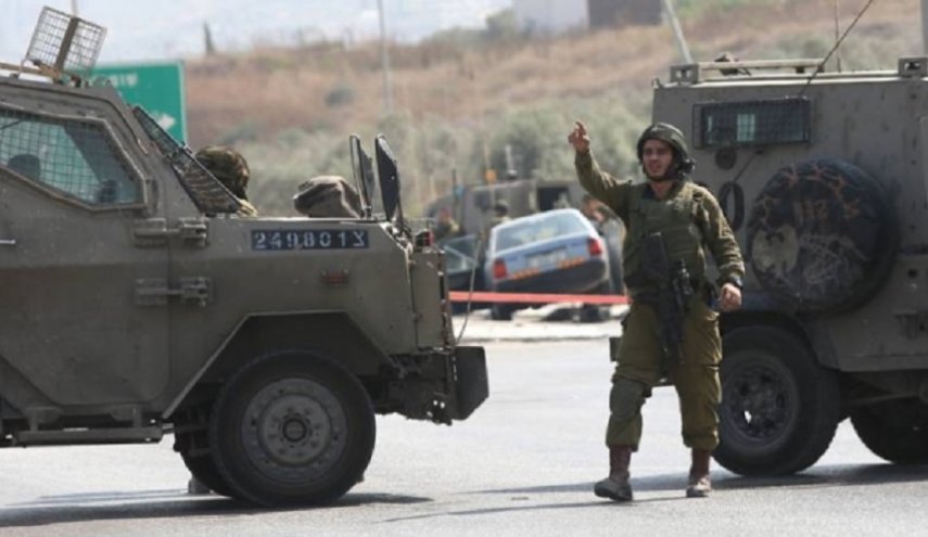استشهاد شاب فلسطيني وإصابة آخر في نابلس
