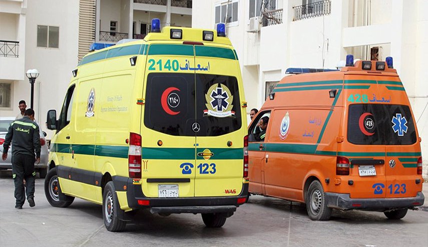 شاهد ولادة لم يسبق لها مثيل في مصر.. طفل برأسين و5 أطراف وقلب واحد!