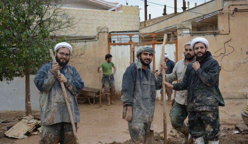 استمرار إغاثة المنكوبيين في محافظات الإيرانية