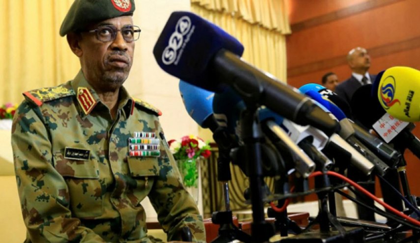 السودان.. المجلس العسكري يؤجل اجتماعه مع القوى السياسية إلى أجل غير مسمى
