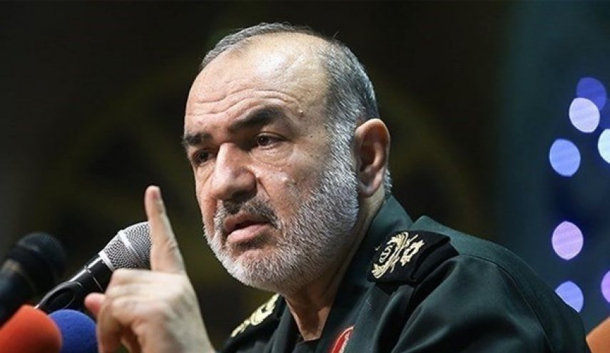 نائب قائد الحرس الثوري: نفخر بان ينعتنا ترامب بالارهاب