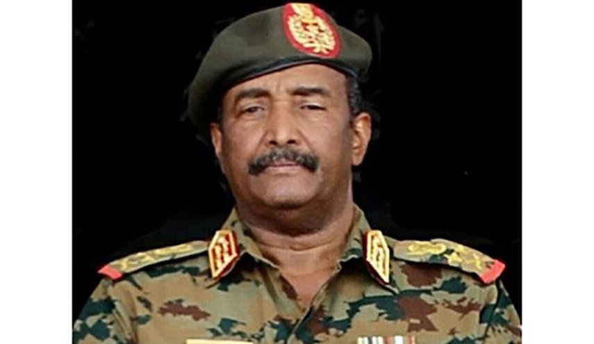ما هو القرار الأول للرئيس الجديد للمجلس الانتقالي في السودان