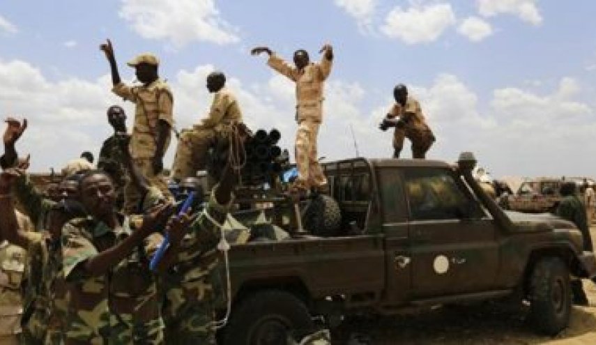 اطلاق نار خارج مقر وزارة الدفاع السودانية بسبب الإحتفال!
