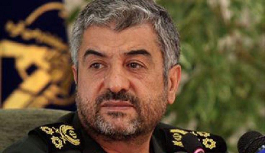 رسائل هامة من قائد الحرس لكبار المسؤولين والعسكريين
