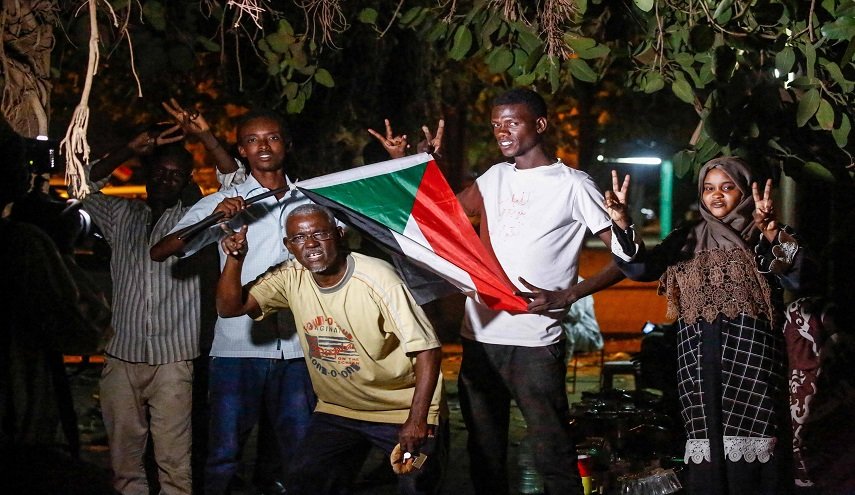 هل ينضم السودان بقيادة البرهان إلى 
