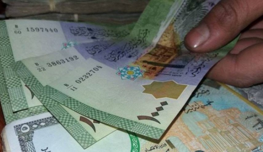 توقعات بمزيد من التحسن لسعر صرف الليرة السورية 