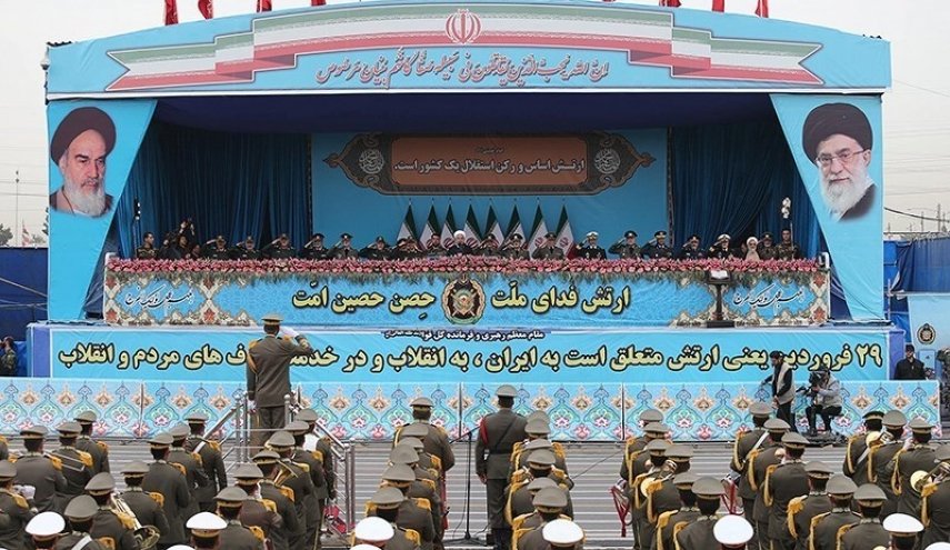 مراسم عرض العسكري الايراني في طهران