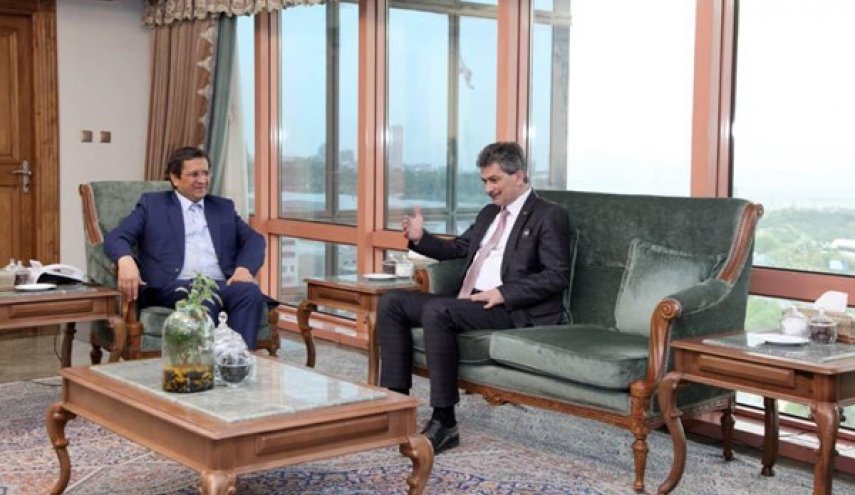 ايران وتركيا تؤكدان على تطوير العلاقات المصرفية بينهما
