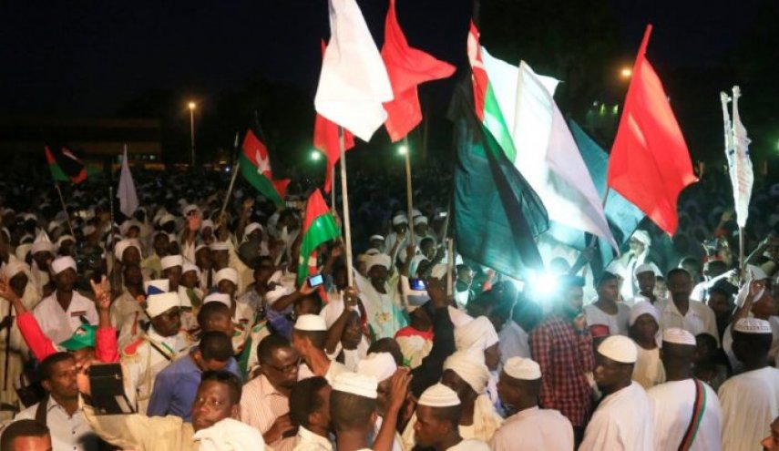 السودان ..قيادات في المعتقل ورئيس البرلمان تحت الإقامة الجبرية
