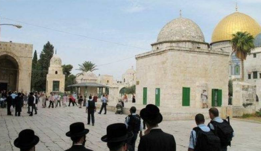 فلسطين.. اقتحام المستوطنين الأقصى واعتقالات في الضفة