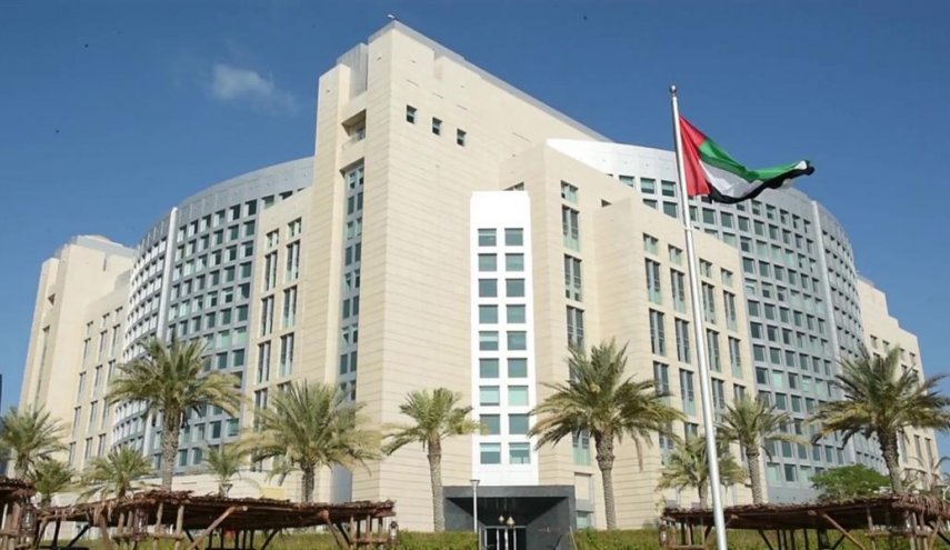 الامارات تفاجئ العراقيين بقلقها من 'تدخلهم' في شؤون البحرين!