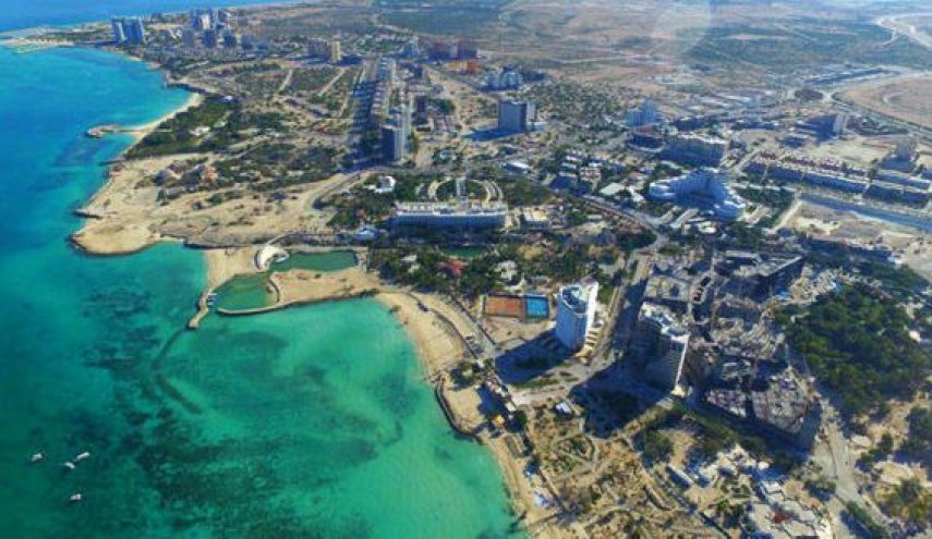 شاهد: جزيرة ايرانية تتحدى الحظر الاميركي