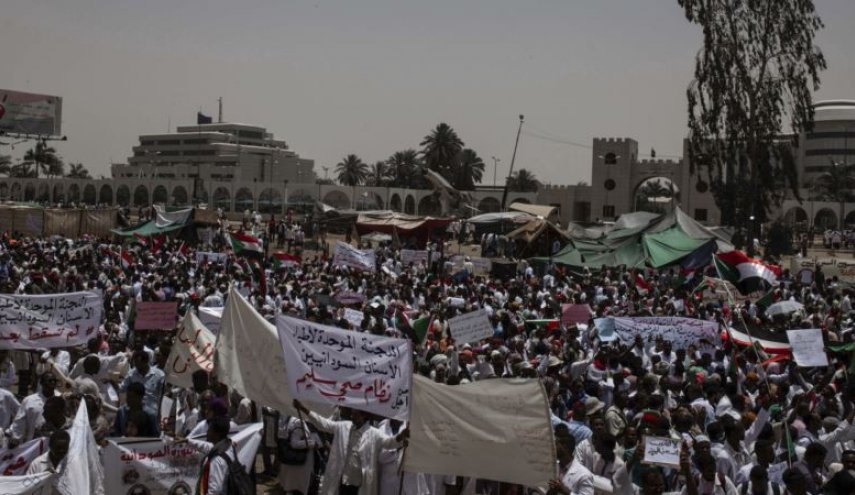 السودان.. القضاء ينفي التحقيق مع 70 قاضيا شاركوا في الاعتصام