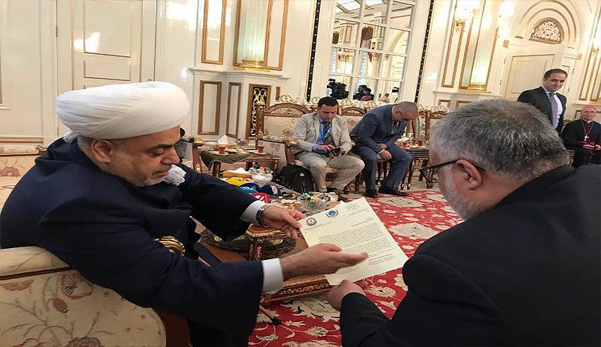 دعوات ثنائية لتطوير العلاقات الايرانية الاذربيجانية