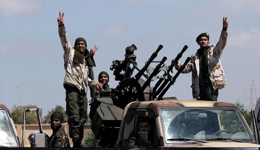 غوتيريش وفقّي يجددان الدعوة لوقف إطلاق النار في ليبيا