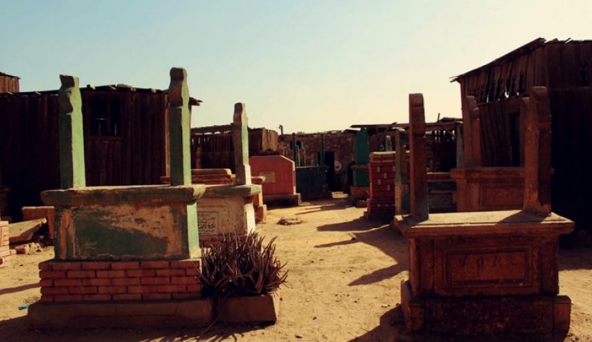 بعد إعلان وفاته ودفنه.. مصري يعود لأسرته في اليوم الثالث لتلقي العزاء