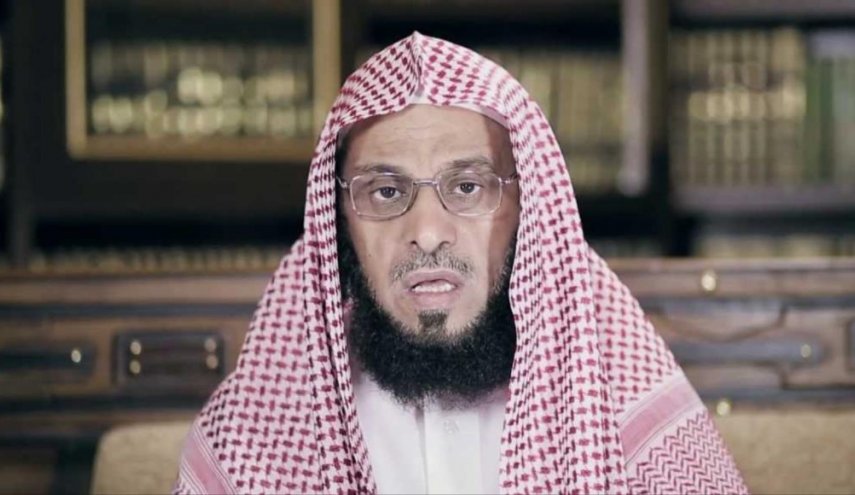 عائض القرني.. خرج من سجن إبن سلمان بدين جديد!