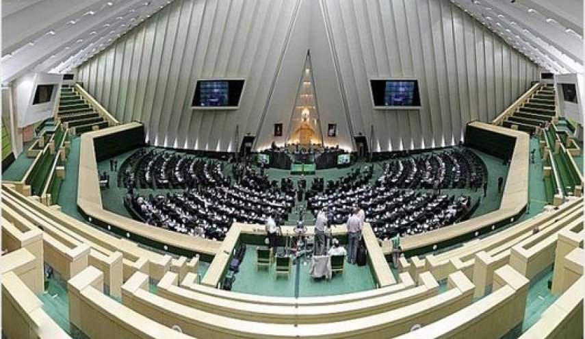 البرلمان الإيراني يقر جزئيات قانون منح الجنسية لأبناء الايرانيات