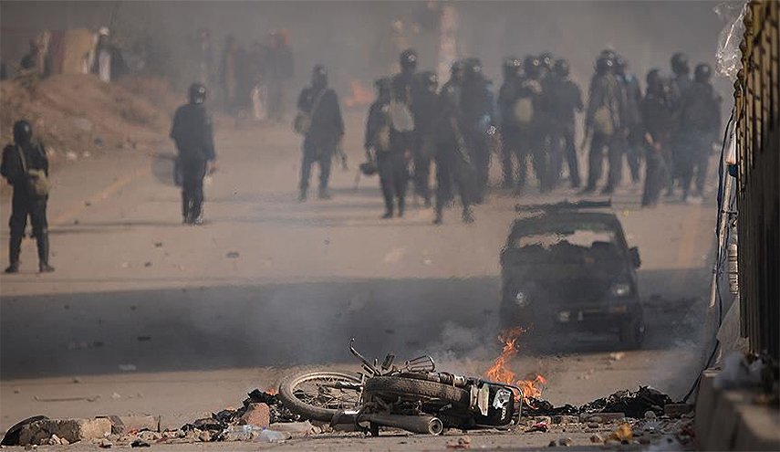 مقتل 4 عناصر شرطة بتفجير في مدينة كويتا الباكستانية