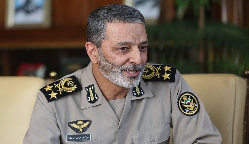 قائد الجيش: لو ارتكب العدو أي خطأ سيتلقى ردا يجعله نادما