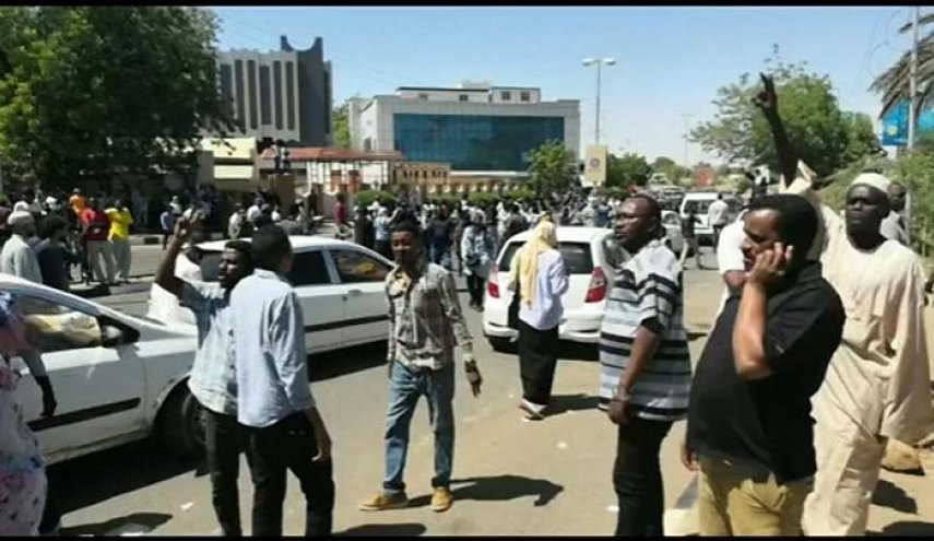 السودان.. استئناف المفاوضات بين العسكري وقوى الحرية والتغيير غدا
