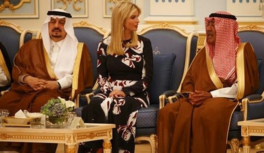  ترامب ومعه ايفانكا الى القمة.. 'ترى ما بقى مع عربنا شيء'!
