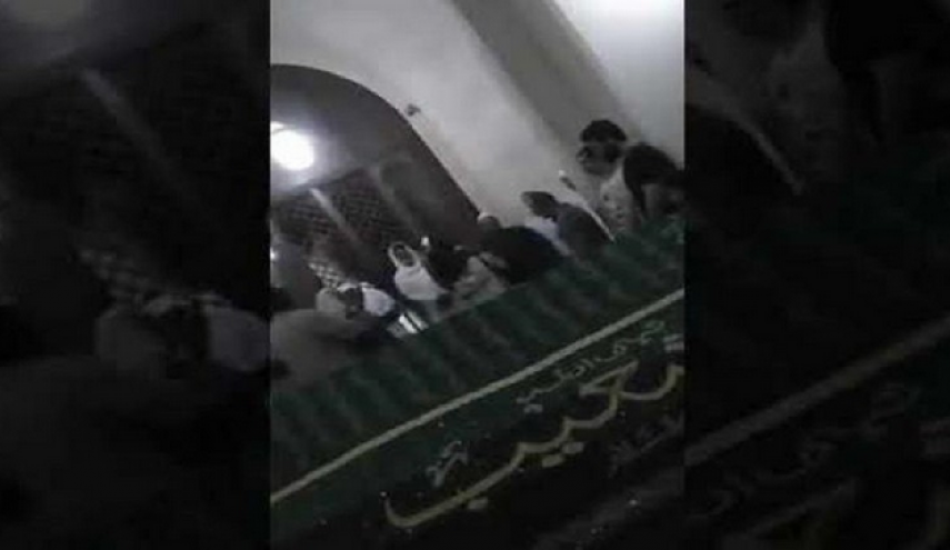 الأردن يغلق قبر النبي شعيب (ص)