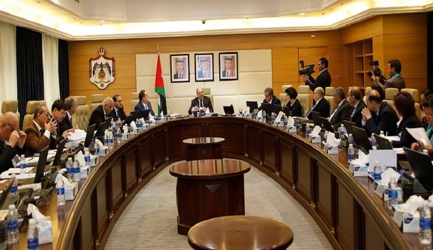 الأردن.. إحالات على التقاعد في عدد من الوزارات 