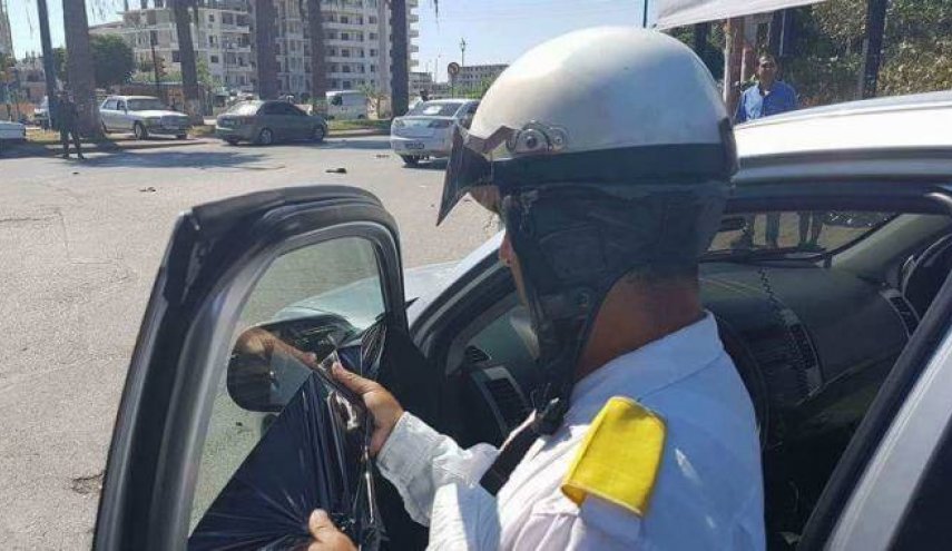 شرطي مرور يرفض مليون ليرة كرشوة بدمشق.. على ماذا عثر؟