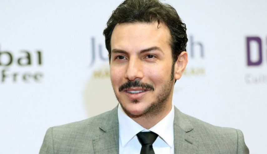 باسل خياط و شقيقه يلفتان الأنظار بالشبه وكأنهما توأم .. صورة
