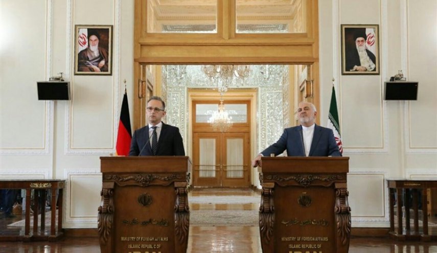 ظريف: لا نبدأ بالحرب ومن يبدأها ضدنا لن يكون من ينهيها 