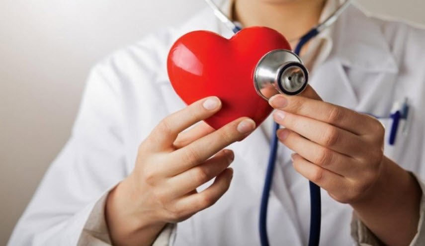 لماذا يرتفع ضغط الدم عند قياسه بالعيادة .. وماذا يعني ذلك؟
