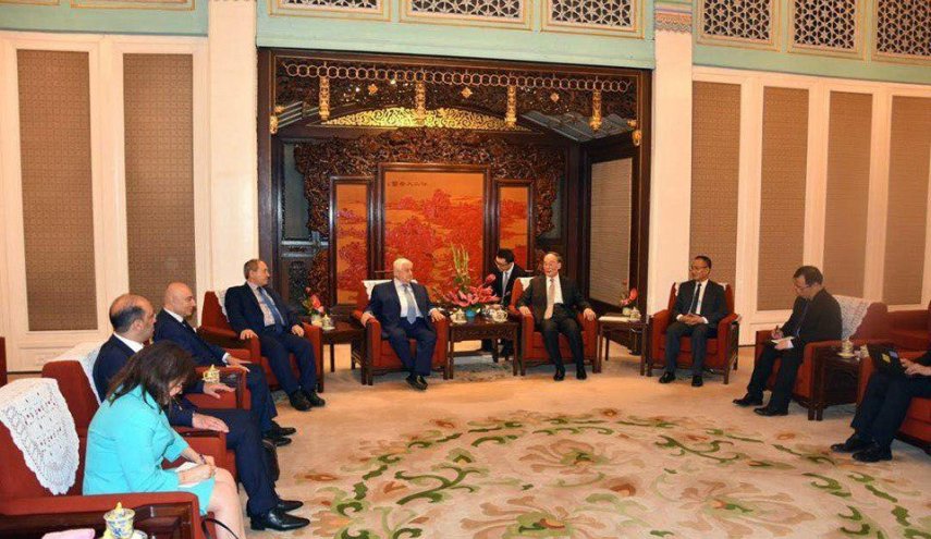 بكين تؤكد على استمرار دعمها لسوريا في المحافل الدولية
