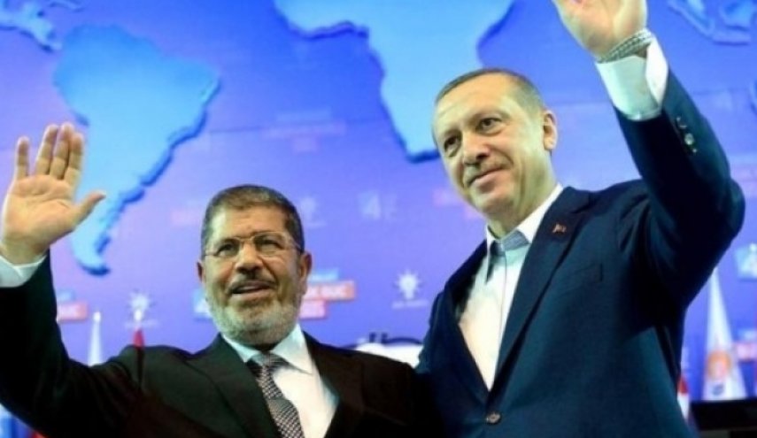 أردوغان ينعى محمد مرسي ويصفه بـ