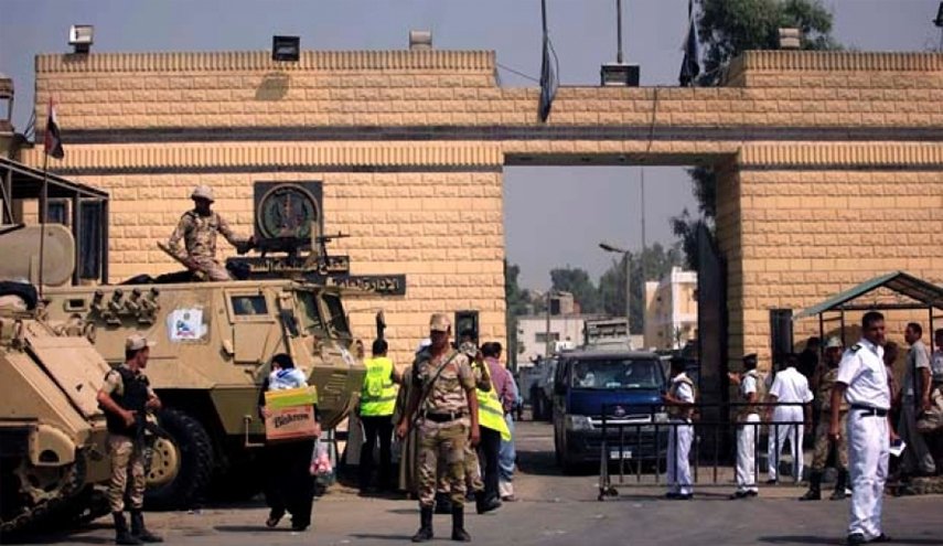 هؤلاء مهددون بالموت في السجون المصرية بسبب الإهمال