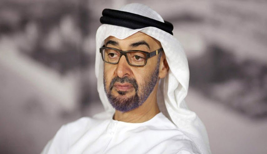 أكاديمي إماراتي يدعو حكام بلاده للخروج من اليمن