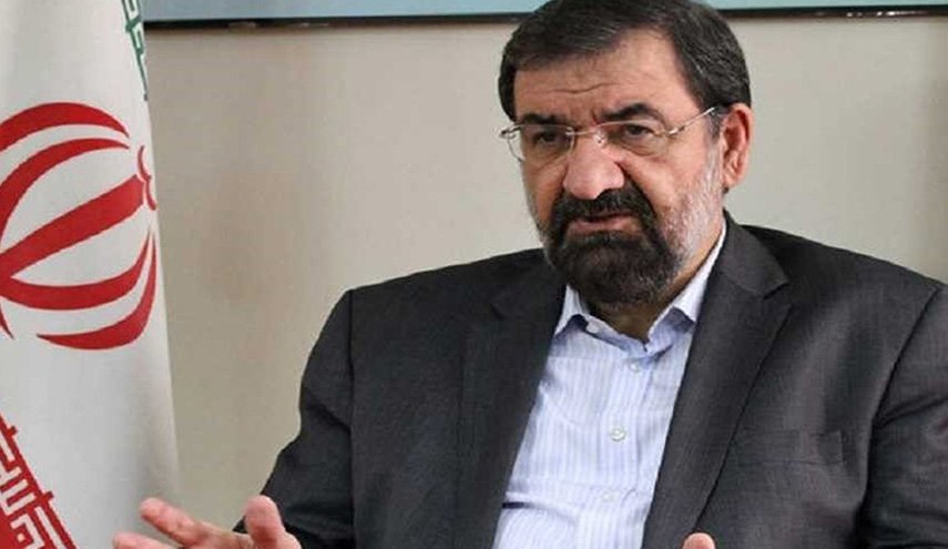 محسن رضائي: الاسود لاتستعرض أسنانها للتبسم