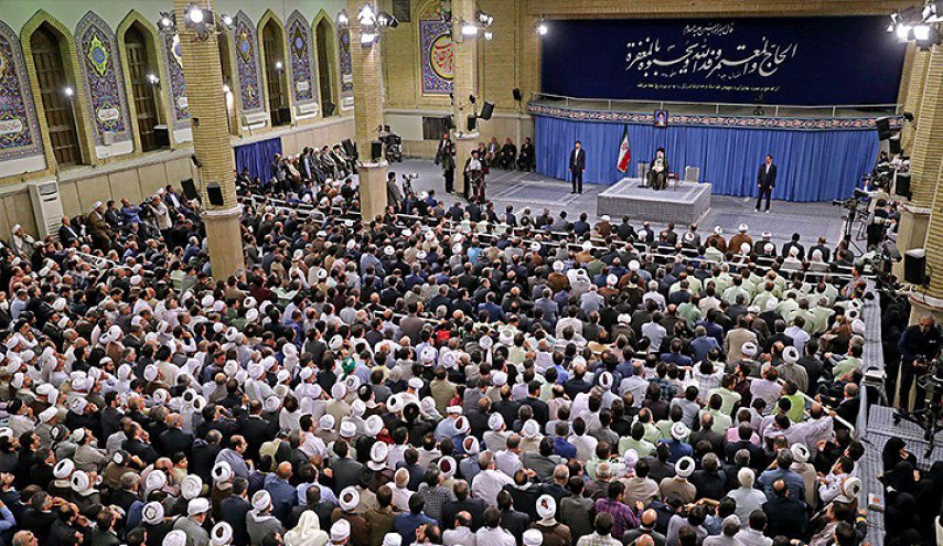قائد الثورة يستقبل المسؤولين في شؤون الحج
