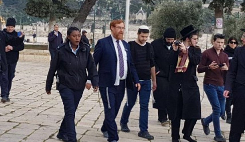 'يهودا غليك' يقتحم الأقصى برفقة 74 مستوطنًا

