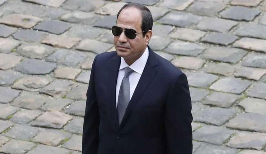 وصول السيسي إلى النيجر لترأس قمة إفريقية استثنائية