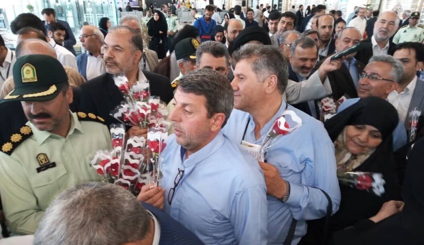 تفويج اول قافلة للحجاج الايرانيين الى المدينة المنورة