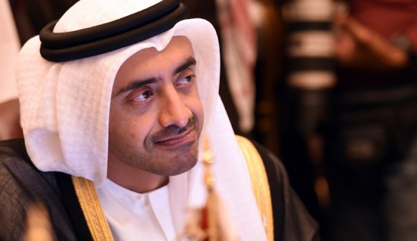  عبدالله بن زايد يحتفي بتحدي أبها لانصار الله بالغناء!