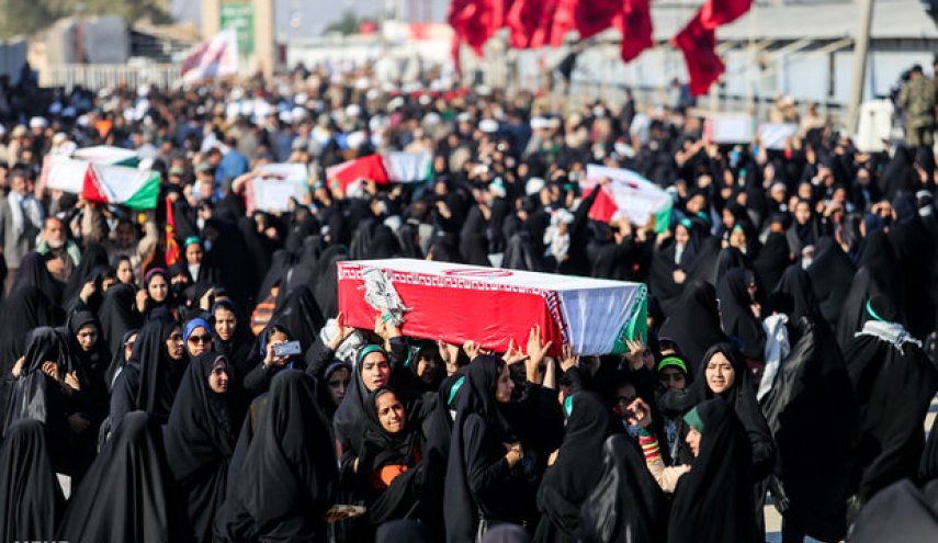 پیکر ۴۴ شهید تازه تفحص شده وارد خاک کشور شد