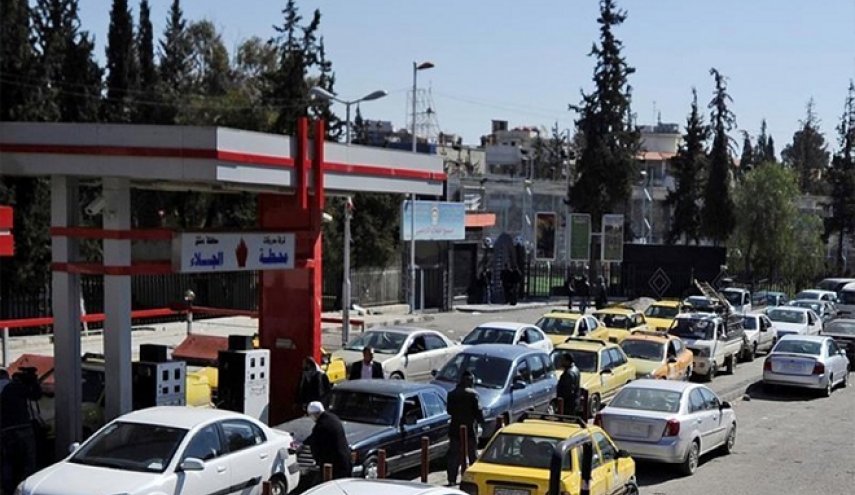 ما سبب إعفاء 3 مديرين لفرع محروقات بريف دمشق؟