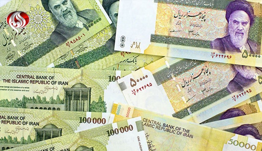 بلومبرگ: ایران کاهش نرخ ریال در برابر تحریم‌های آمریکا را مهار کرد