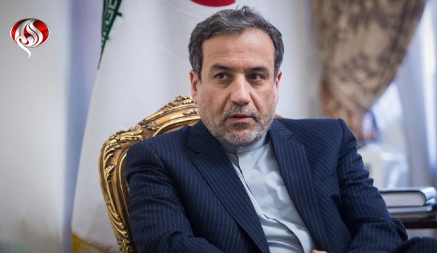 عراقچى در واکنش به ادعاى ترامپ: نگرانم ناو آمریکایی پهپاد خودشان را اشتباهی سرنگون کرده باشد!	
